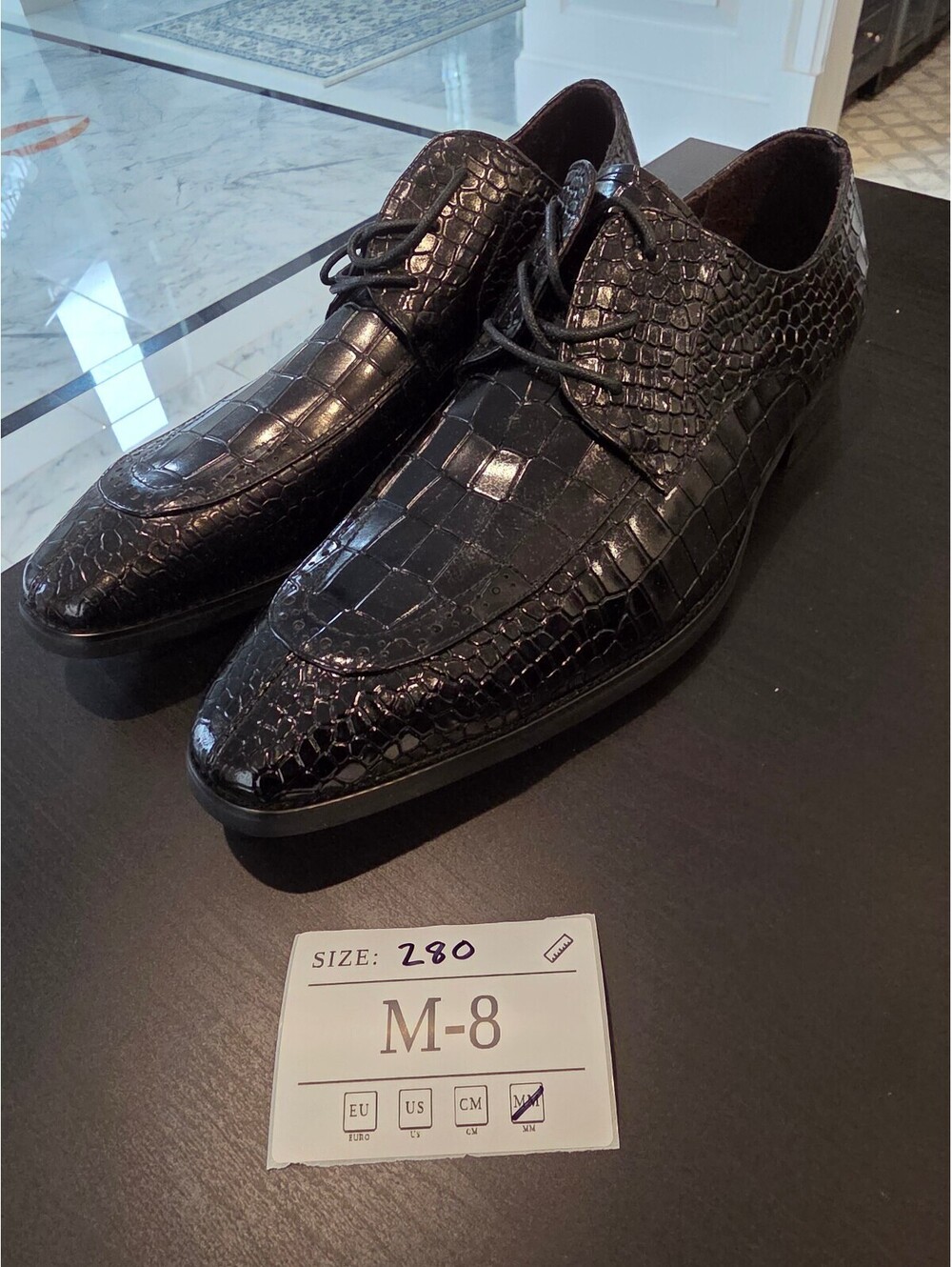 Men's Black Croc-Embossed Leather Dress Shoes